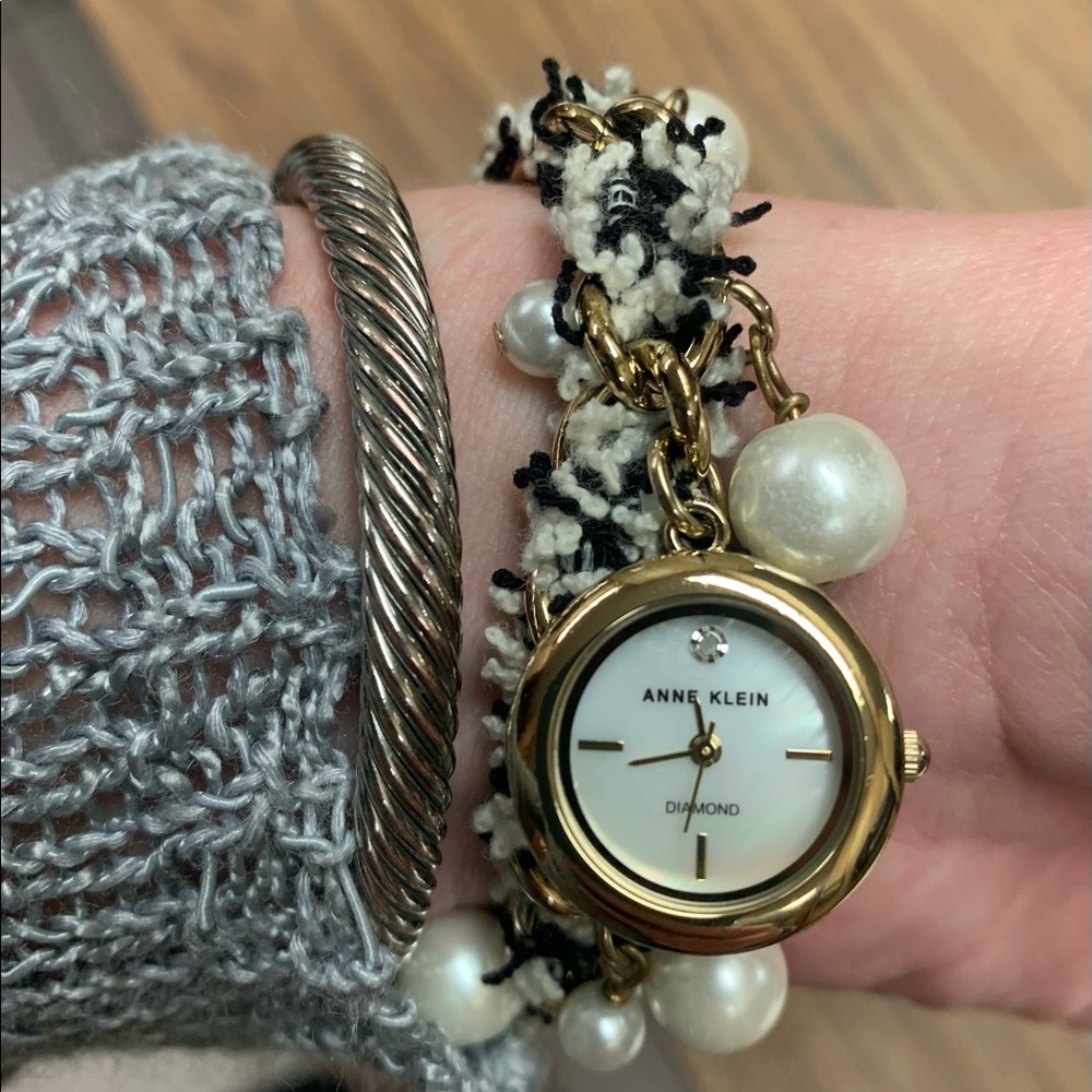 Anne Klein charm bracelet with diamond watch and pearls. - Picture 3 of 8